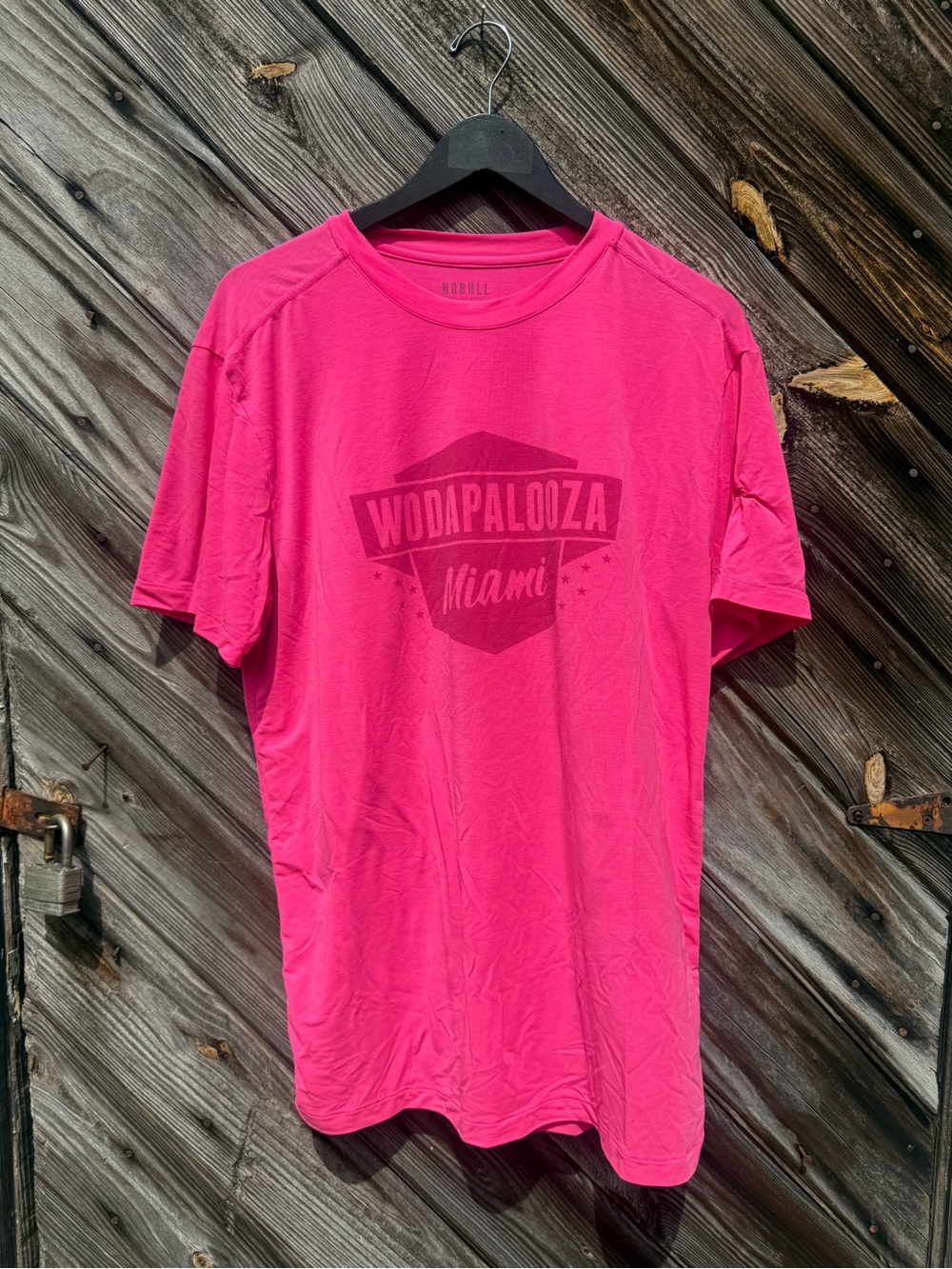 NoBull Men's Pink Graphic T-Shirt